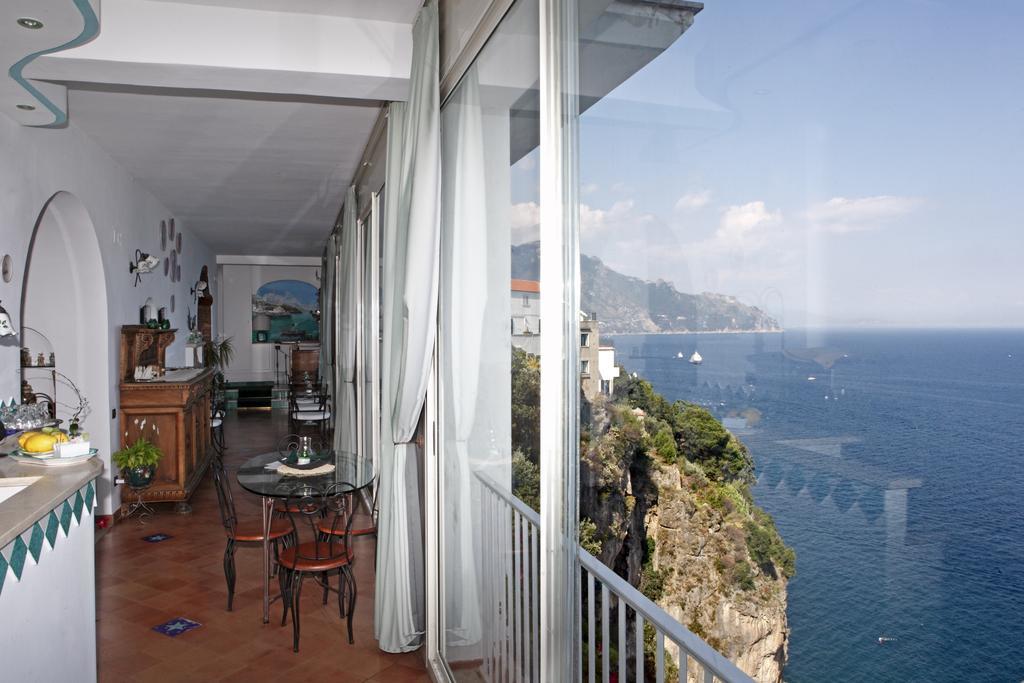 Hotel La Ninfa Amalfi Eksteriør billede
